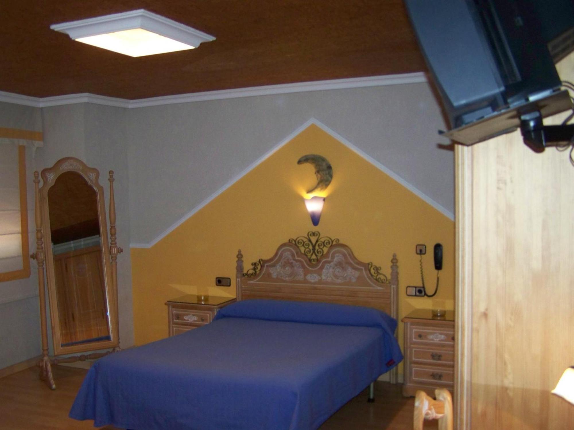 Hostal La Campana Motril Kültér fotó
